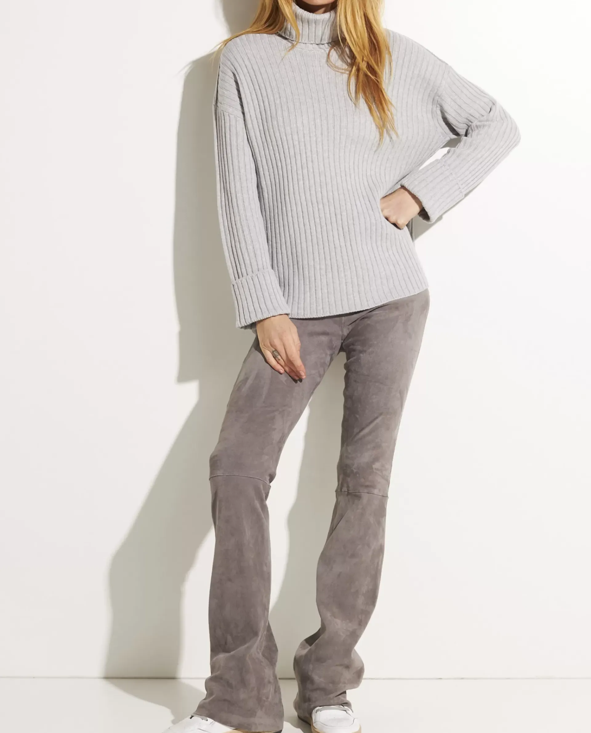 Sale Flared Broek In Stretch Suede Vrouwen Broeken